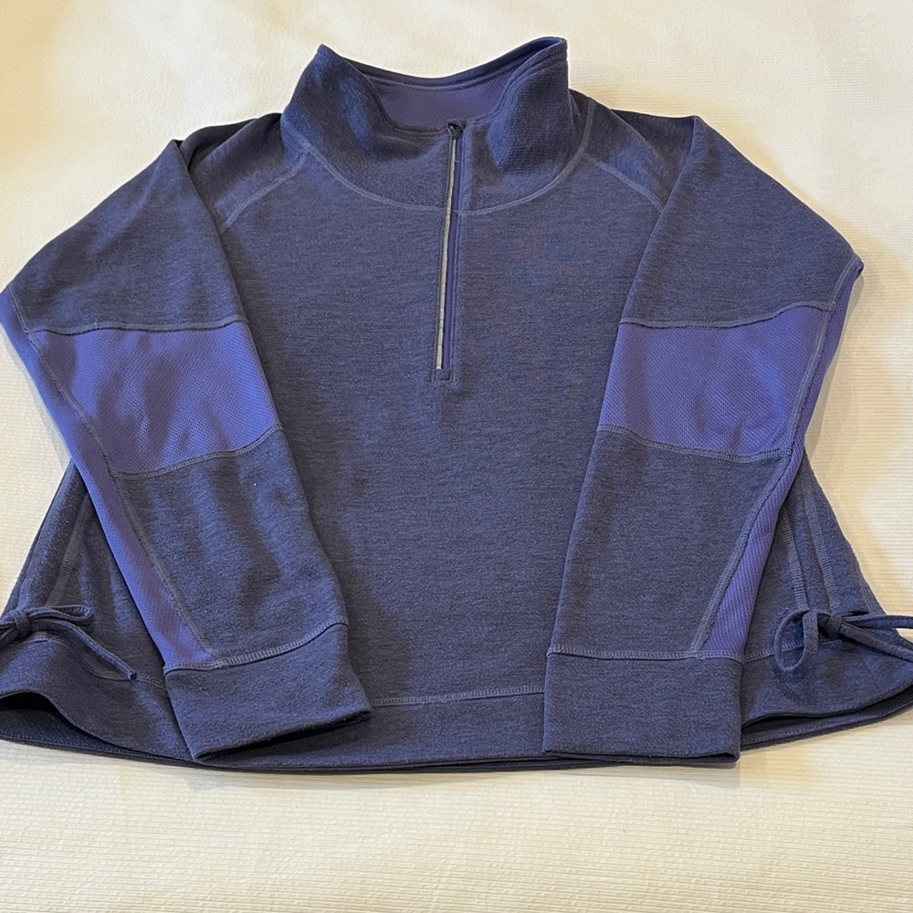LUCY Purple Quarter Zip Top, Size Large, Excellent Pre-Owned Condition